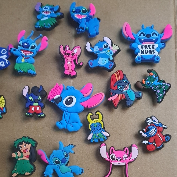 Stitch Character Jibbitz/Croc Charm Set 19 Pcs - Picture 2 of 4
